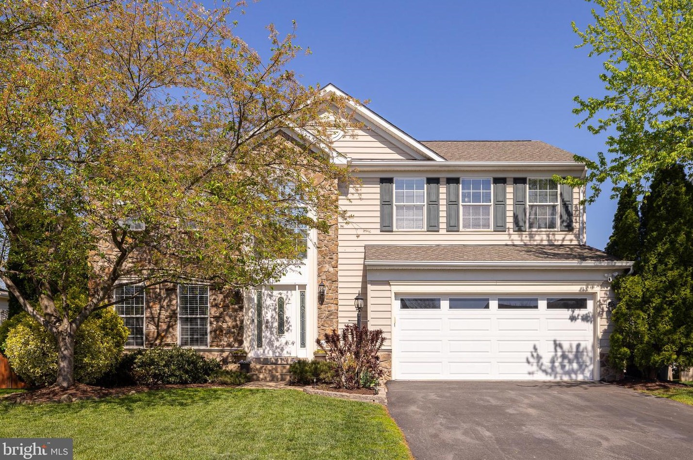 10819 Lord Chancellor Ln, Bealeton VA  22712-5625 exterior