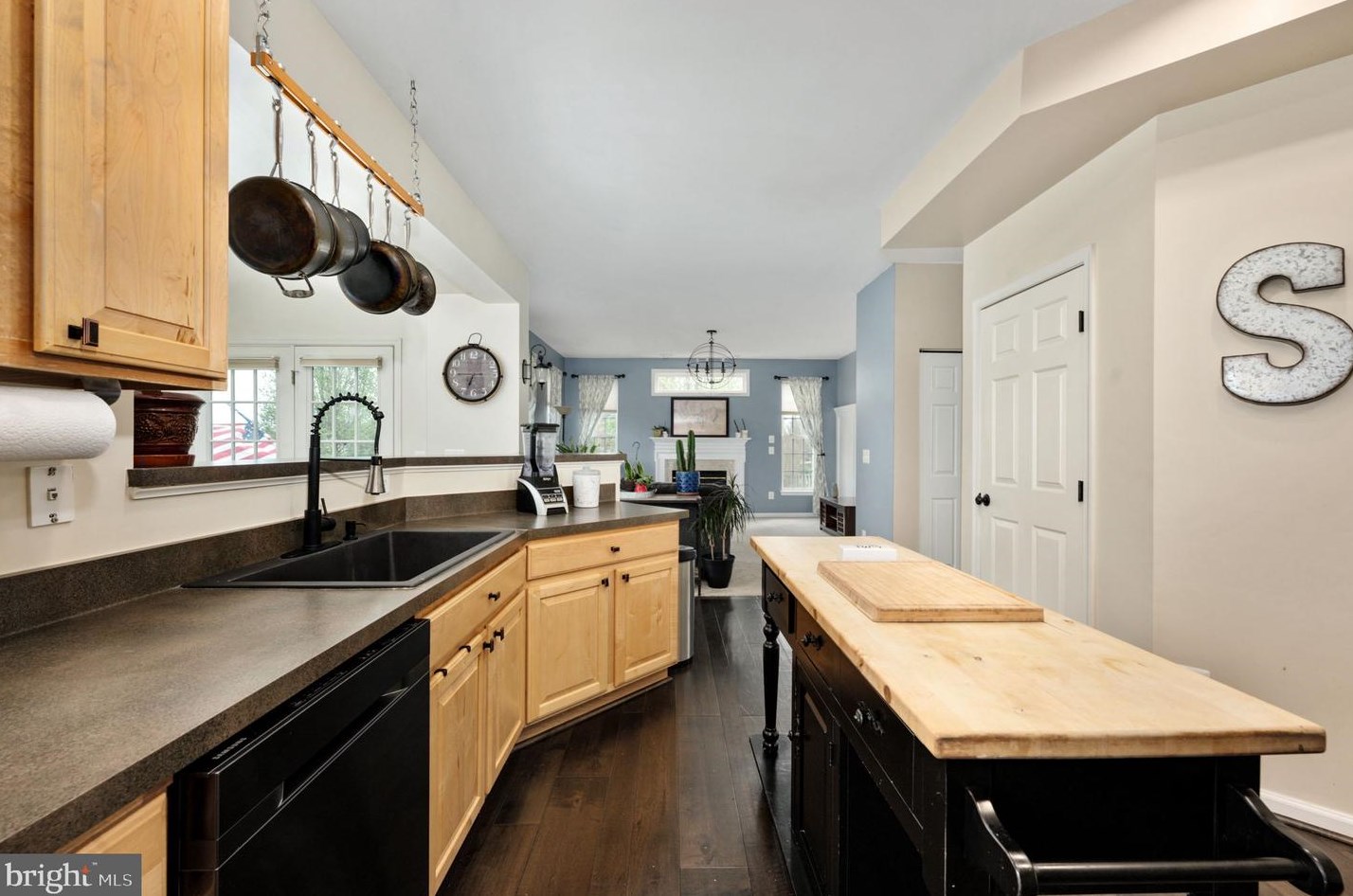 11183 Freedom Ct, Bealeton VA  22712-9458 exterior