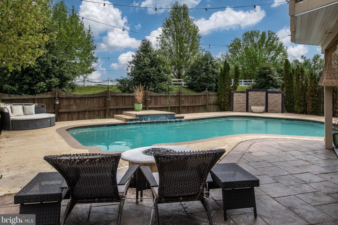 11183 Freedom Ct, Bealeton VA  22712-9458 exterior
