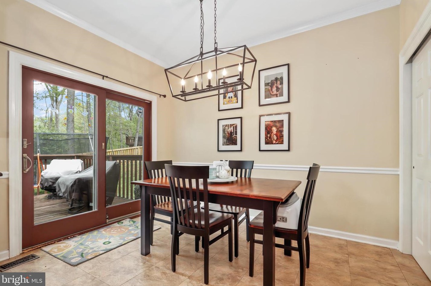 7096 Cumberland Dr, Warrenton VA  20187-4408 exterior