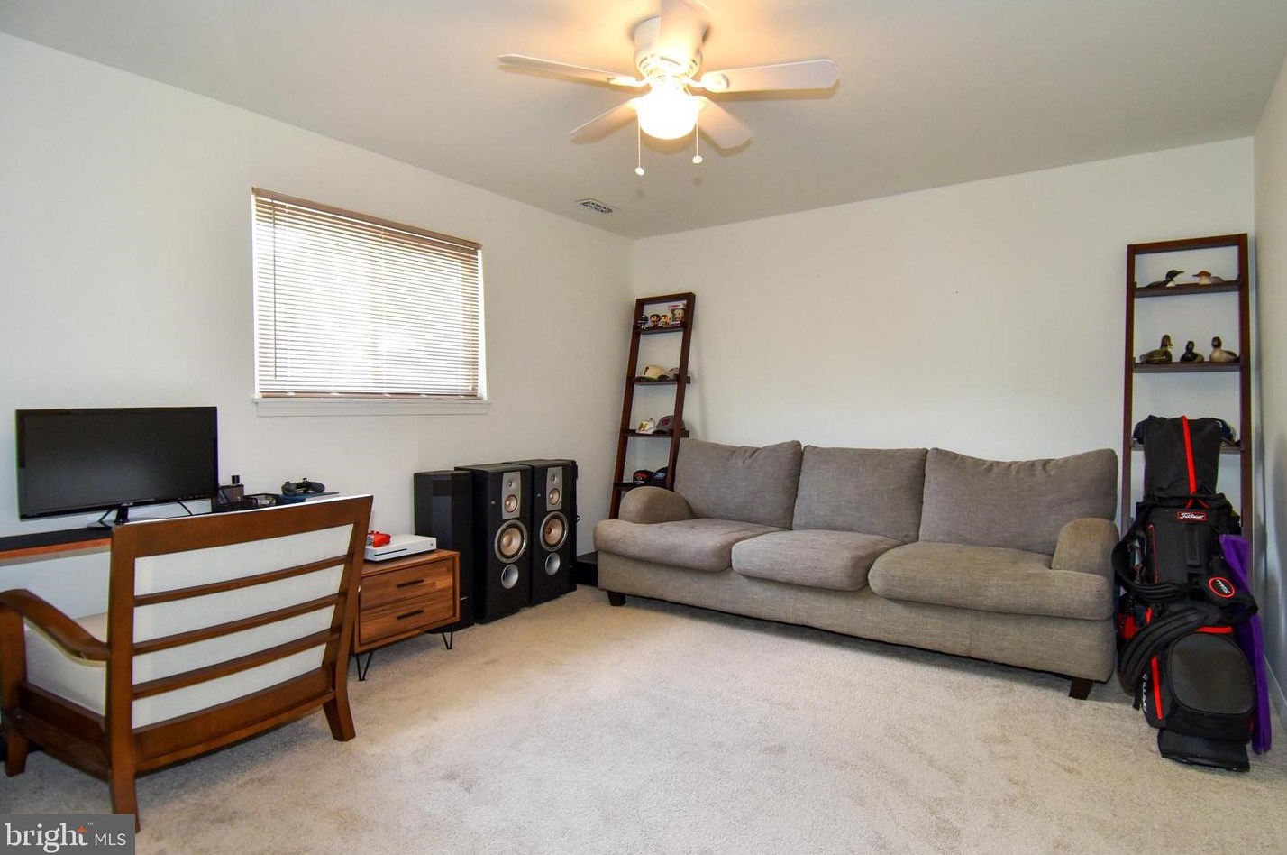 7474 Suncrest Dr, Warrenton VA  20187-9061 exterior