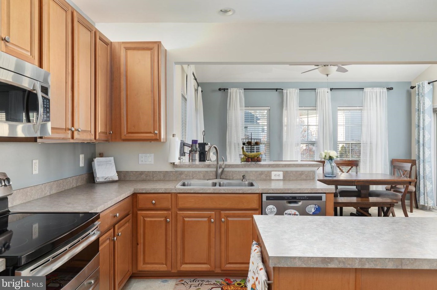 3717 Lilly Ln, Warrenton VA  20187-5841 exterior