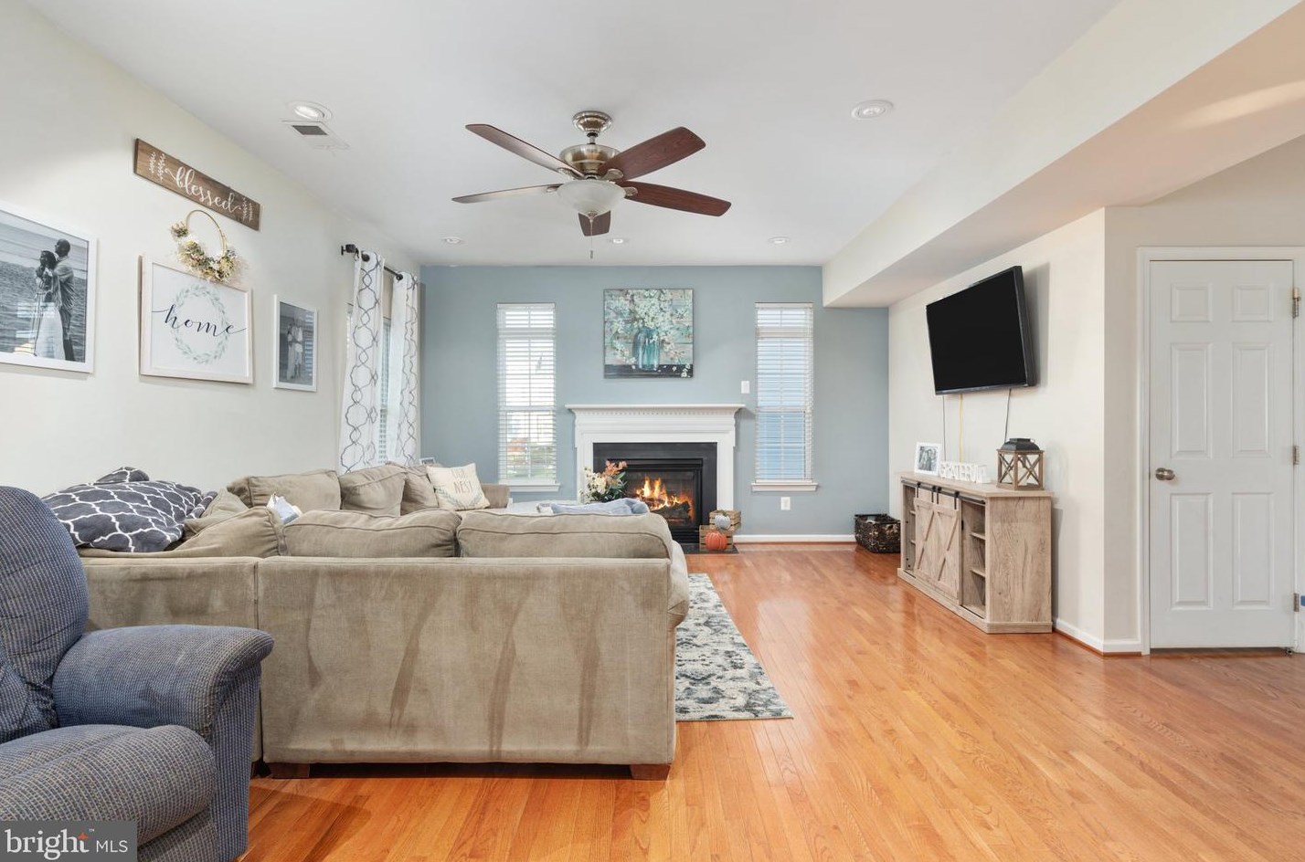 3717 Lilly Ln, Warrenton VA  20187-5841 exterior