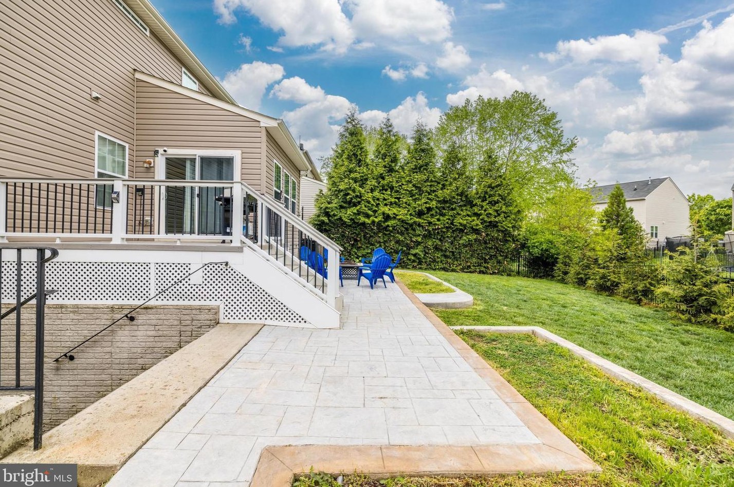 3717 Lilly Ln, Warrenton VA  20187-5841 exterior