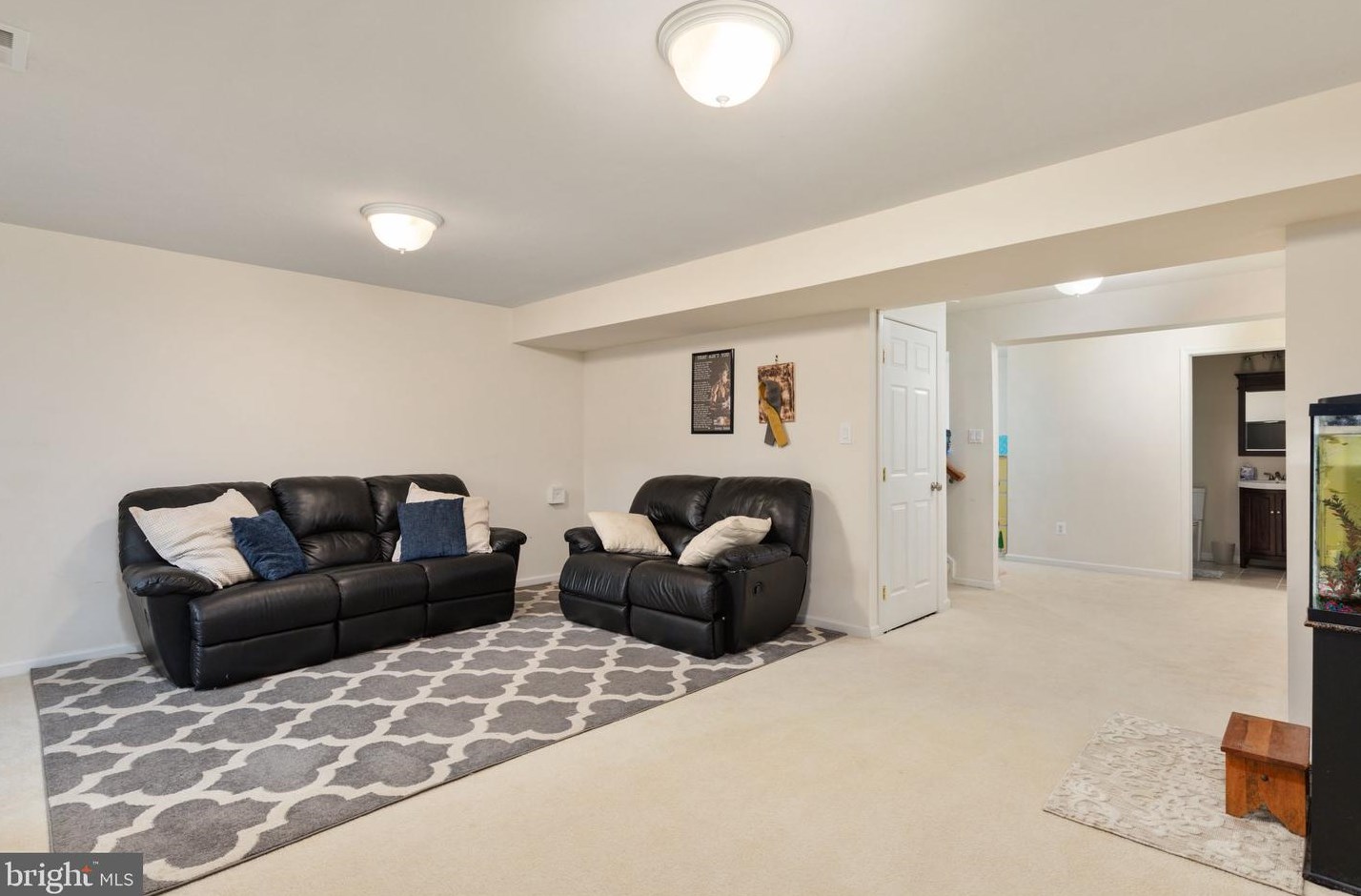 3717 Lilly Ln, Warrenton VA  20187-5841 exterior