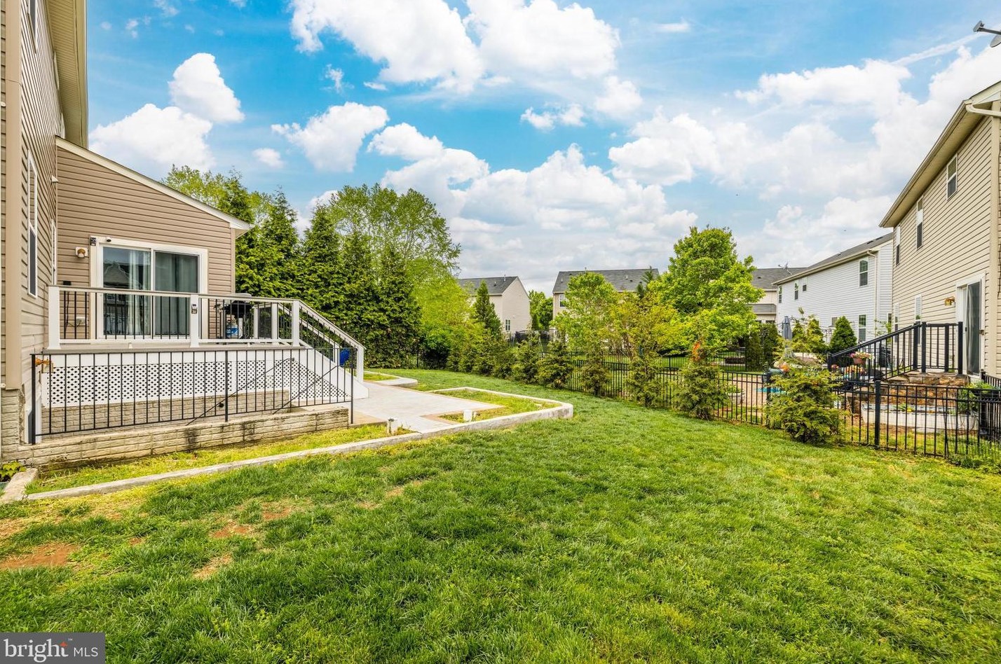 3717 Lilly Ln, Warrenton VA  20187-5841 exterior