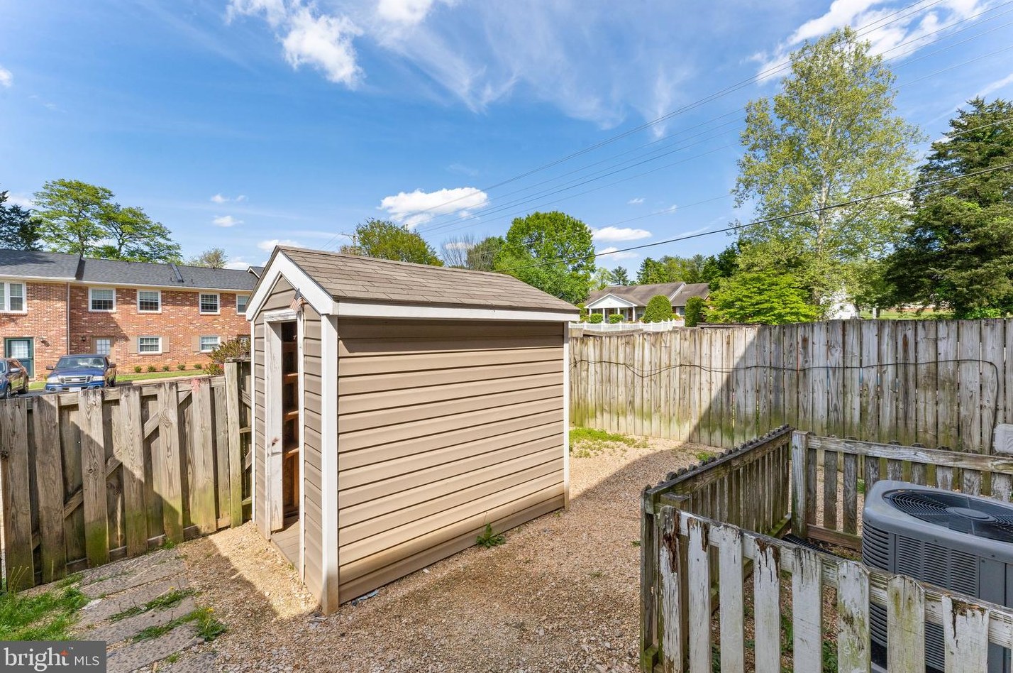 284 Jackson St, Warrenton VA  20186-2402 exterior