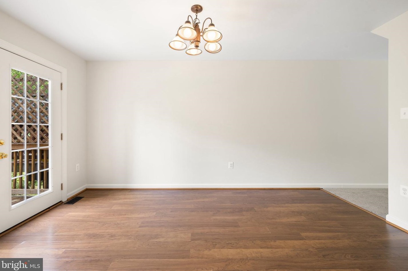 4 Falmouth Ct, Warrenton VA  20186-3648 exterior