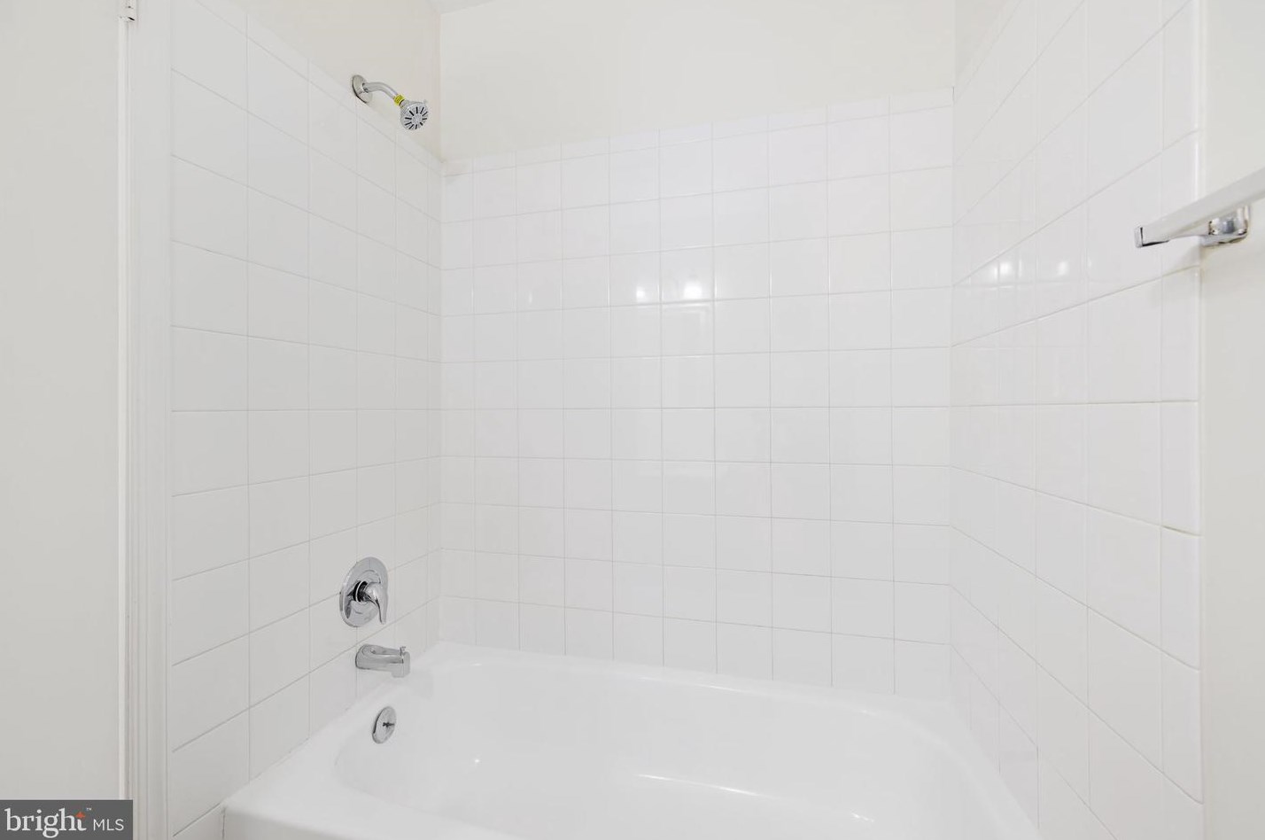 4 Falmouth Ct, Warrenton VA  20186-3648 exterior