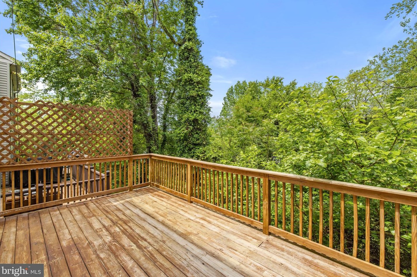 4 Falmouth Ct, Warrenton VA  20186-3648 exterior