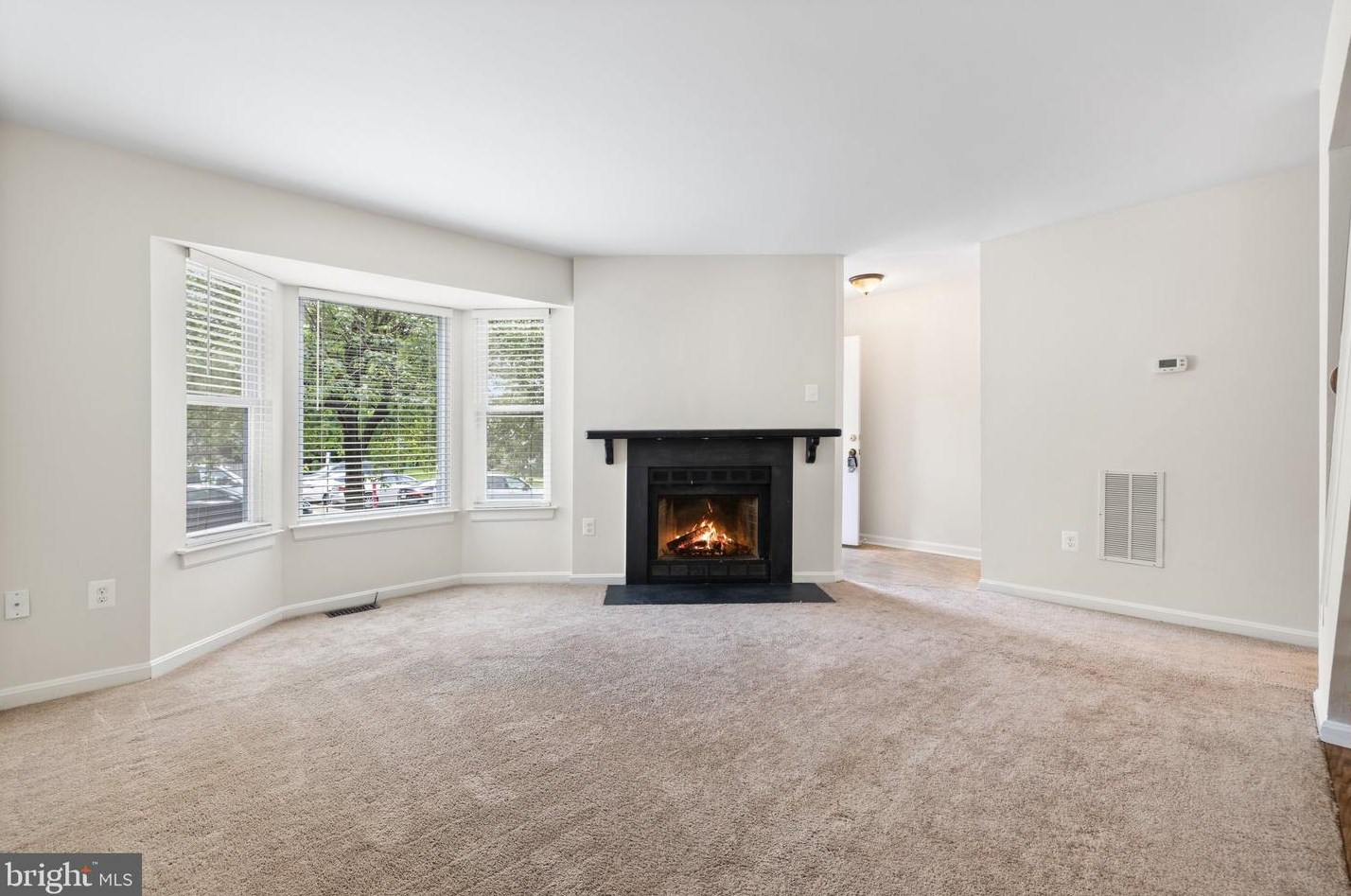 4 Falmouth Ct, Warrenton VA  20186-3648 exterior