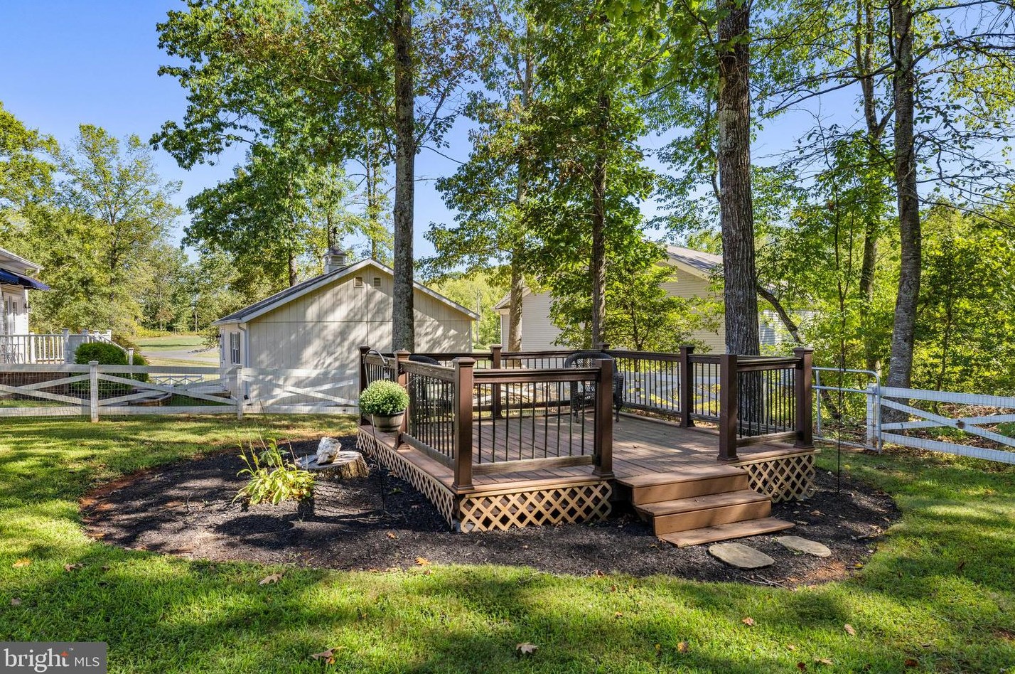 9732 Routts Hill Rd, Warrenton VA  20186-7839 exterior