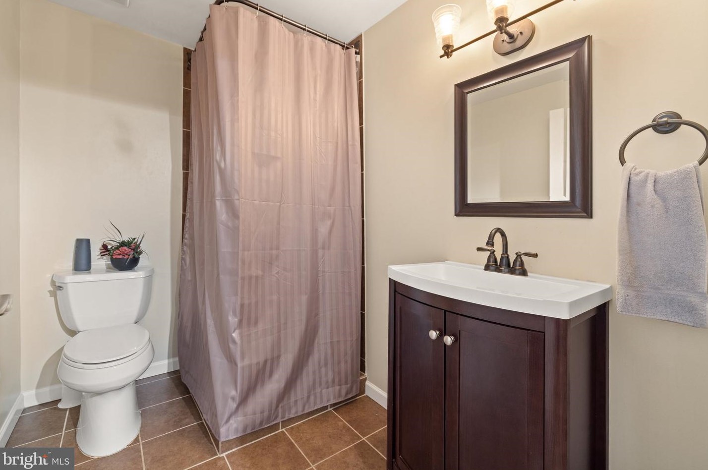 9732 Routts Hill Rd, Warrenton VA  20186-7839 exterior