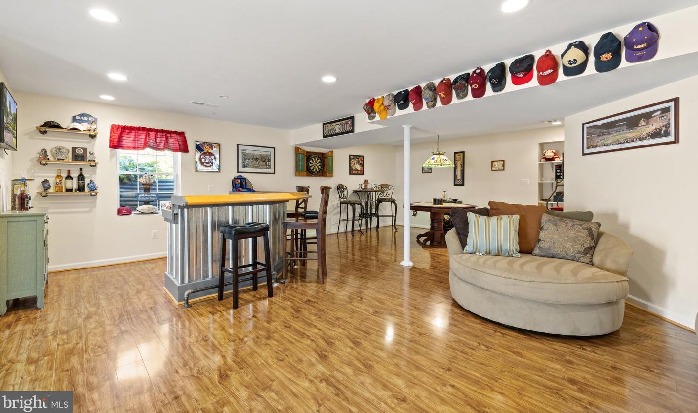 9732 Routts Hill Rd, Warrenton VA  20186-7839 exterior