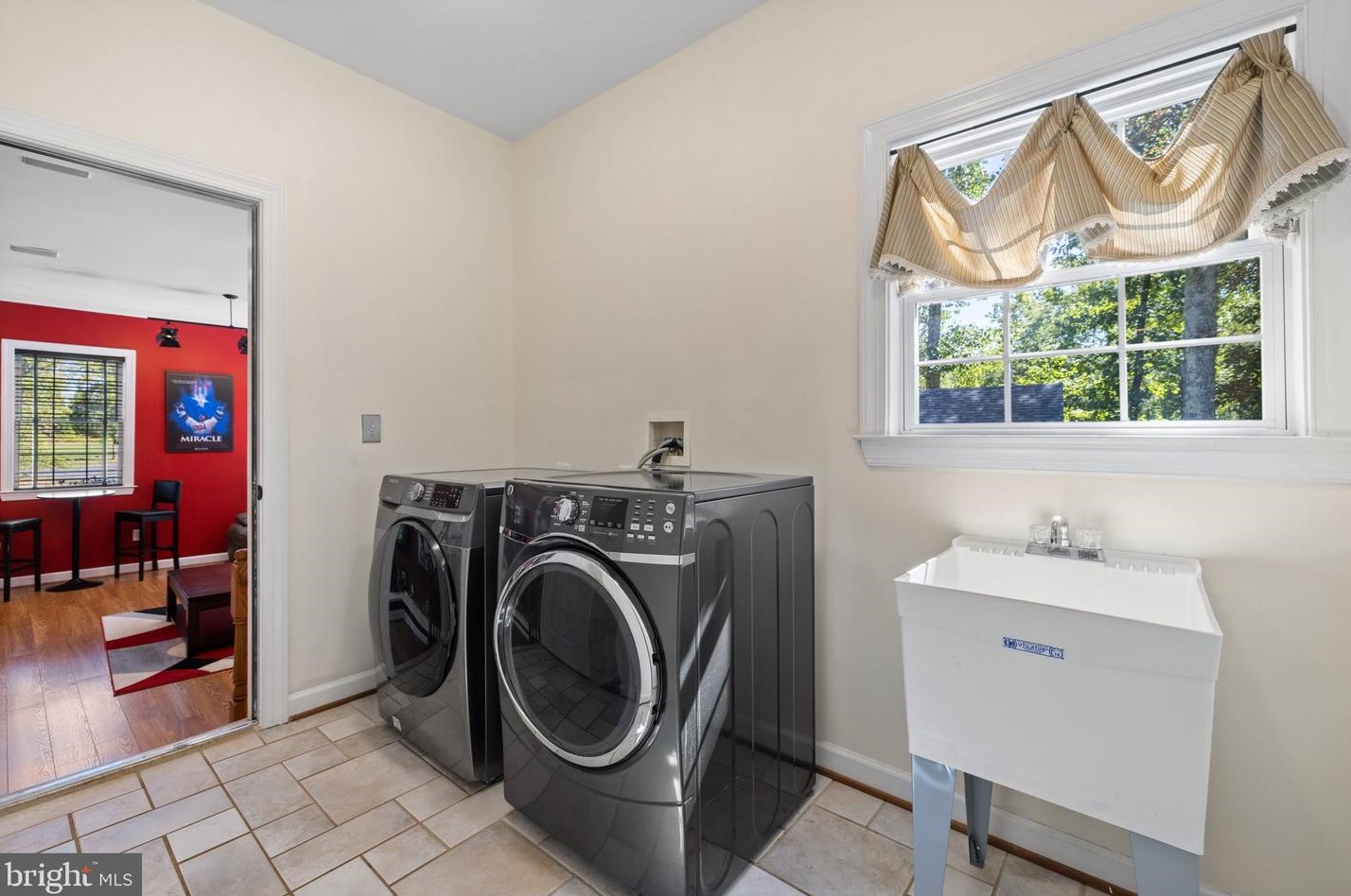 9732 Routts Hill Rd, Warrenton VA  20186-7839 exterior