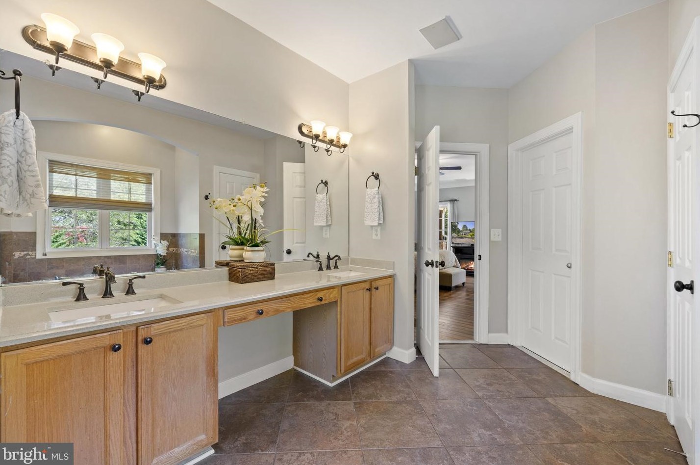 9732 Routts Hill Rd, Warrenton VA  20186-7839 exterior