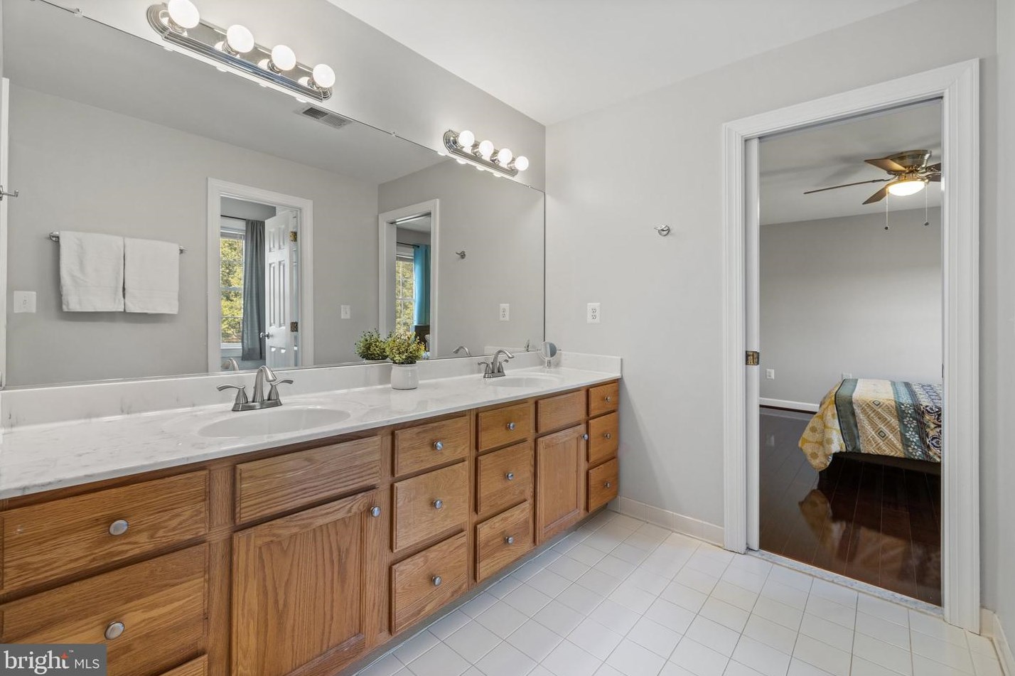 9732 Routts Hill Rd, Warrenton VA  20186-7839 exterior