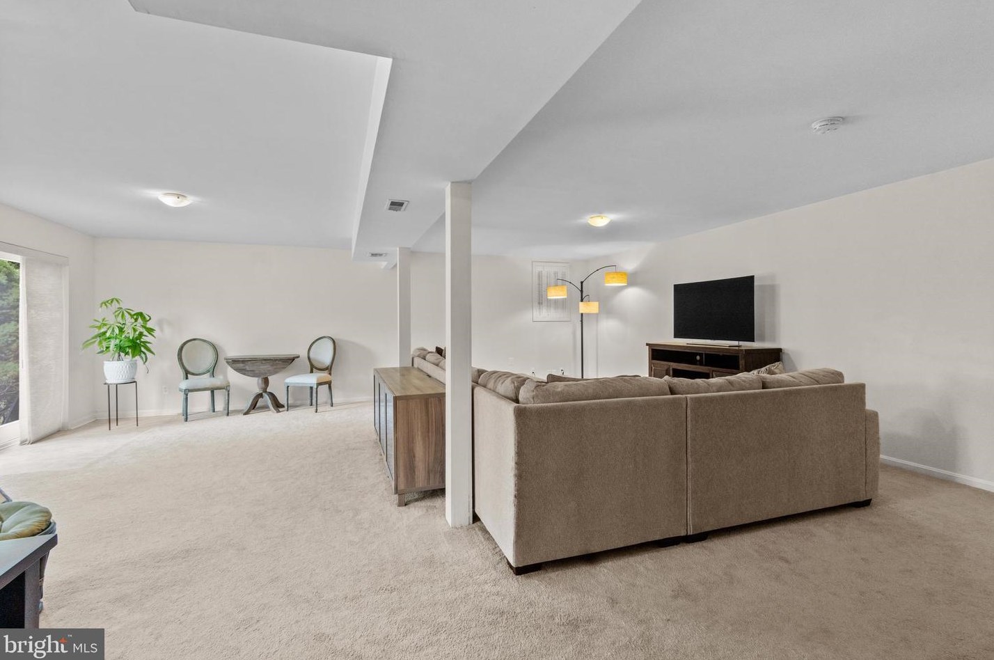 98 Fairfax St, Warrenton VA  20186-2701 exterior