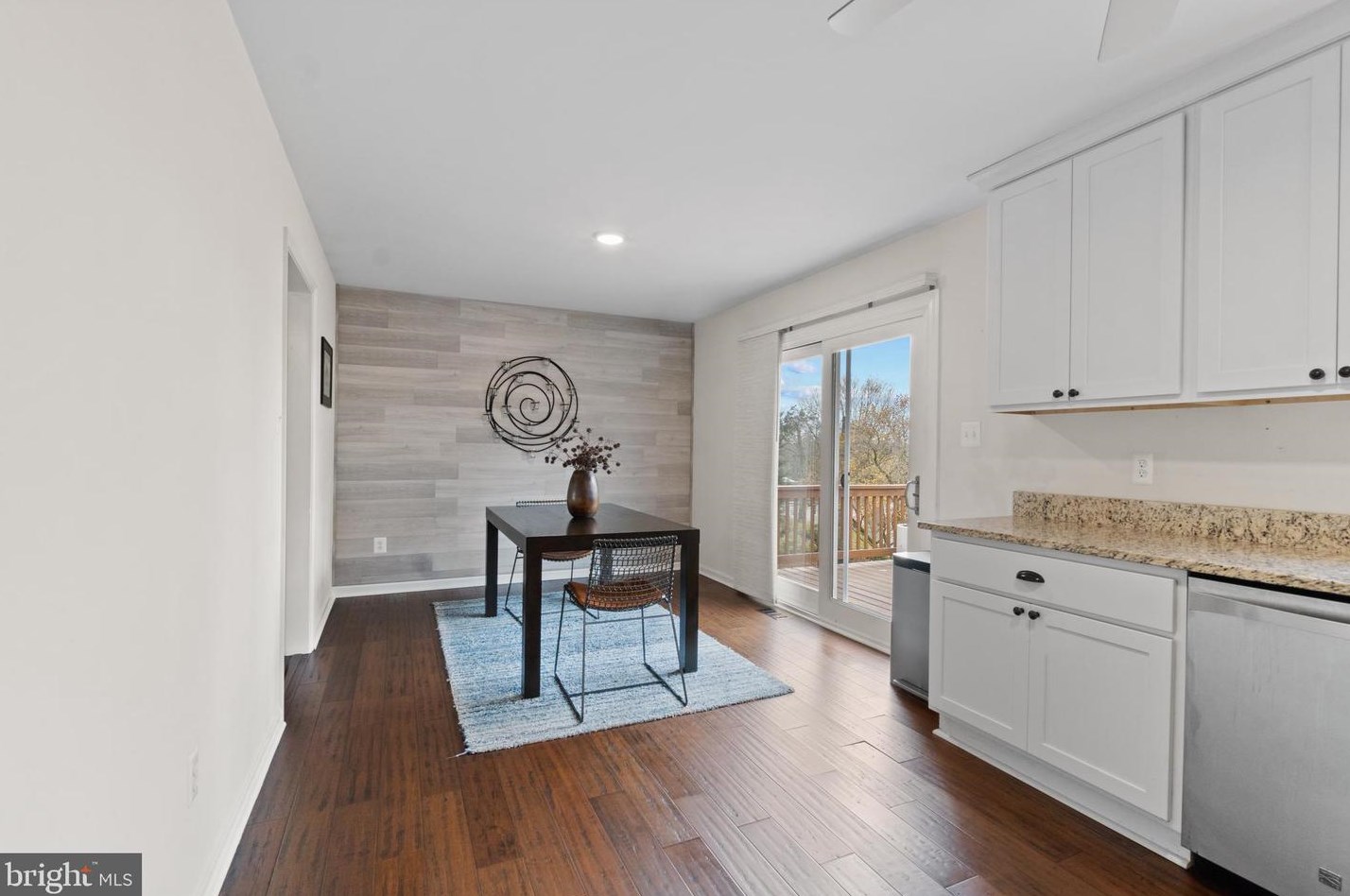 98 Fairfax St, Warrenton VA  20186-2701 exterior