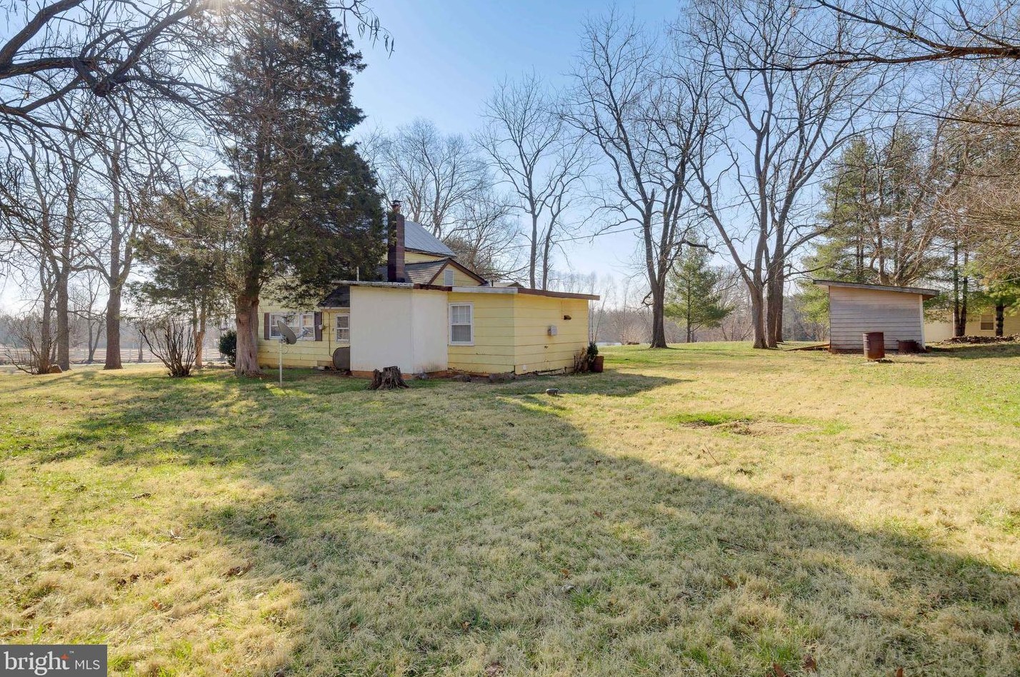 10288 Fayettesville Rd, Bealeton VA  22712-6915 exterior