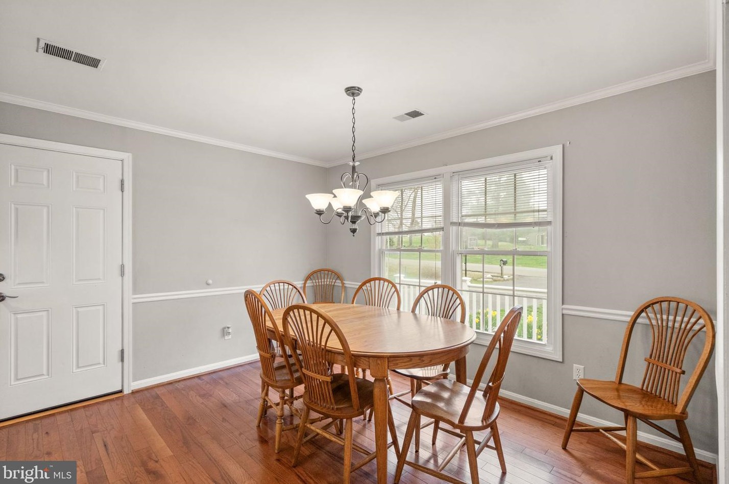 7312 Marr Dr, Warrenton VA  20187-2226 exterior