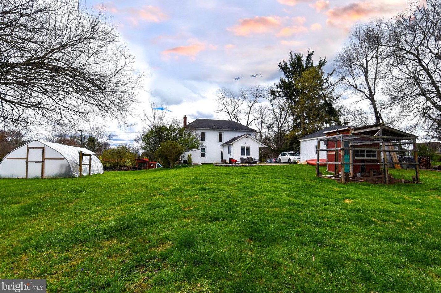 8168 Frytown Rd, Warrenton VA  20187-4331 exterior