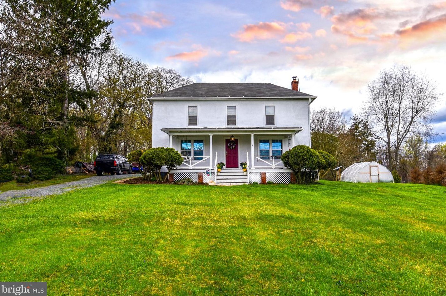 8168 Frytown Rd, Warrenton VA  20187-4331 exterior