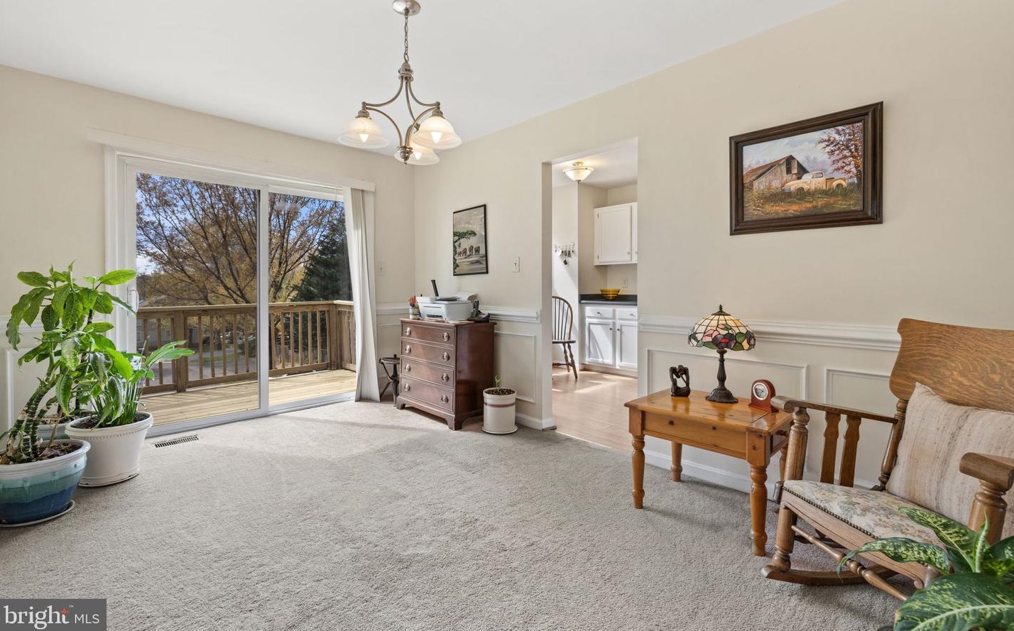 388 Falmouth St, Warrenton VA  20186-3633 exterior