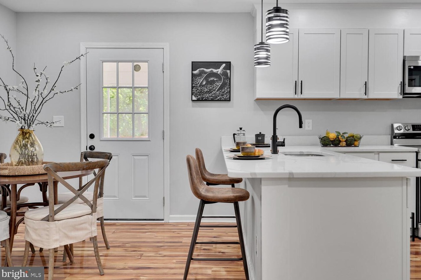 8352 Kines Rd, Warrenton VA  20187-8316 exterior