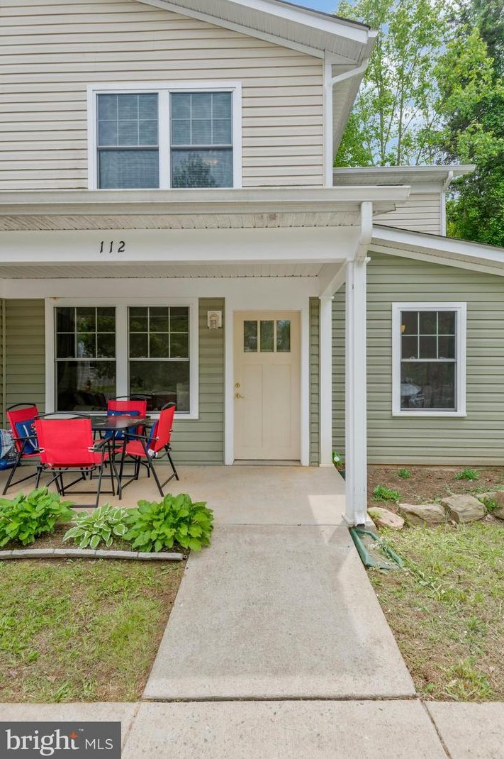 112 Flikeid Ln, Warrenton VA  20186 exterior
