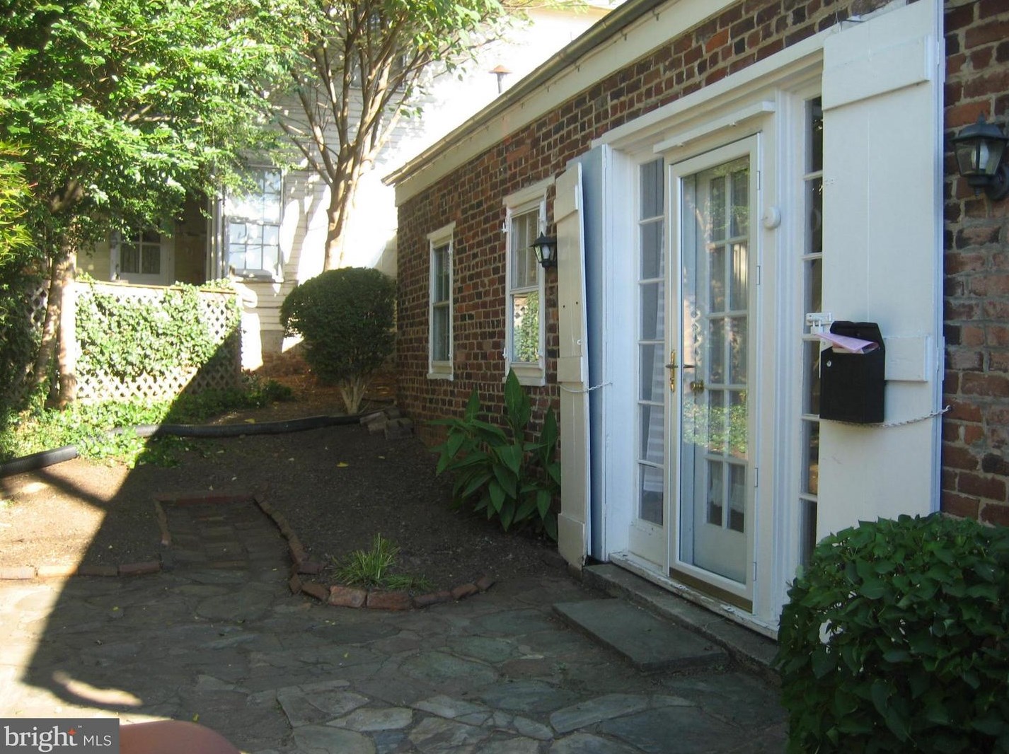 38 Lee St, Warrenton VA  20186-3211 exterior