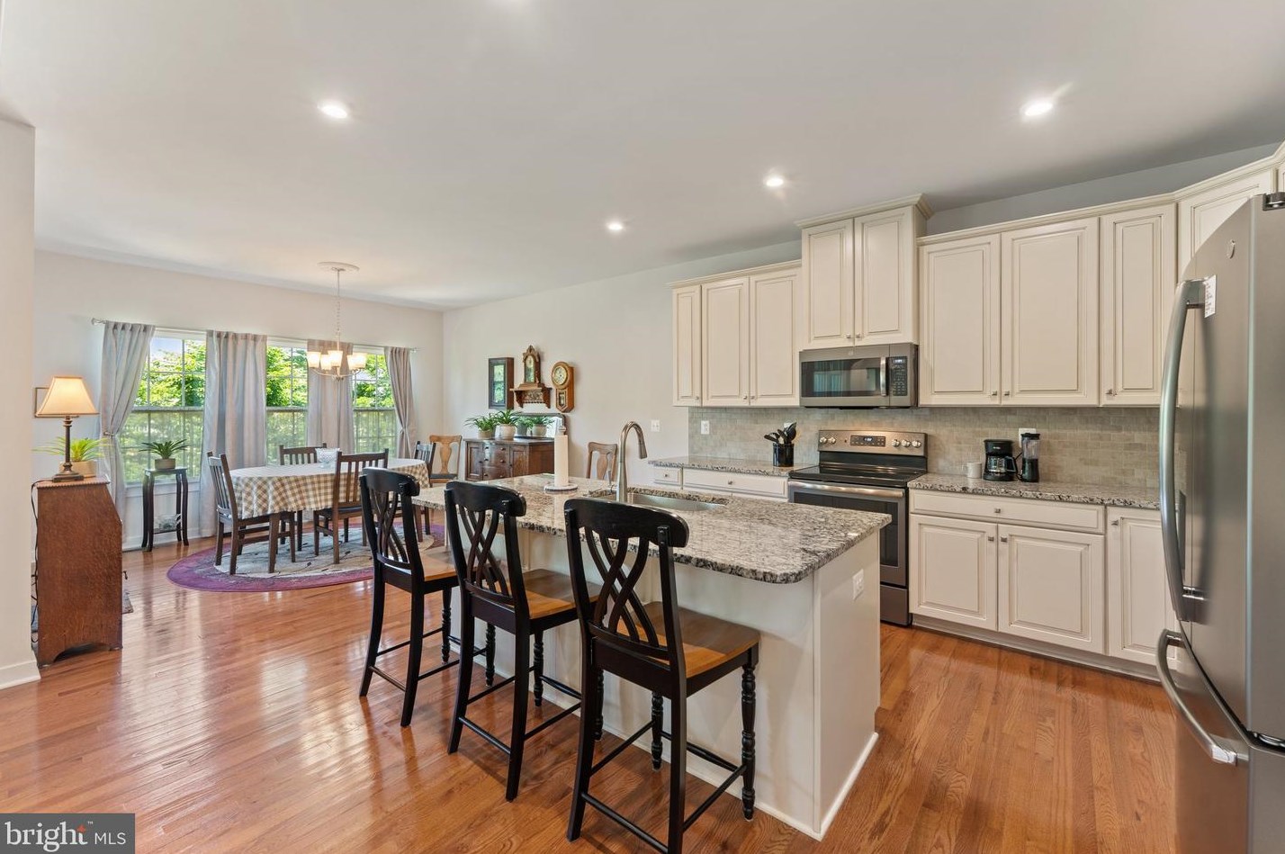 6490 Bob White Dr, Warrenton VA  20187-4705 exterior