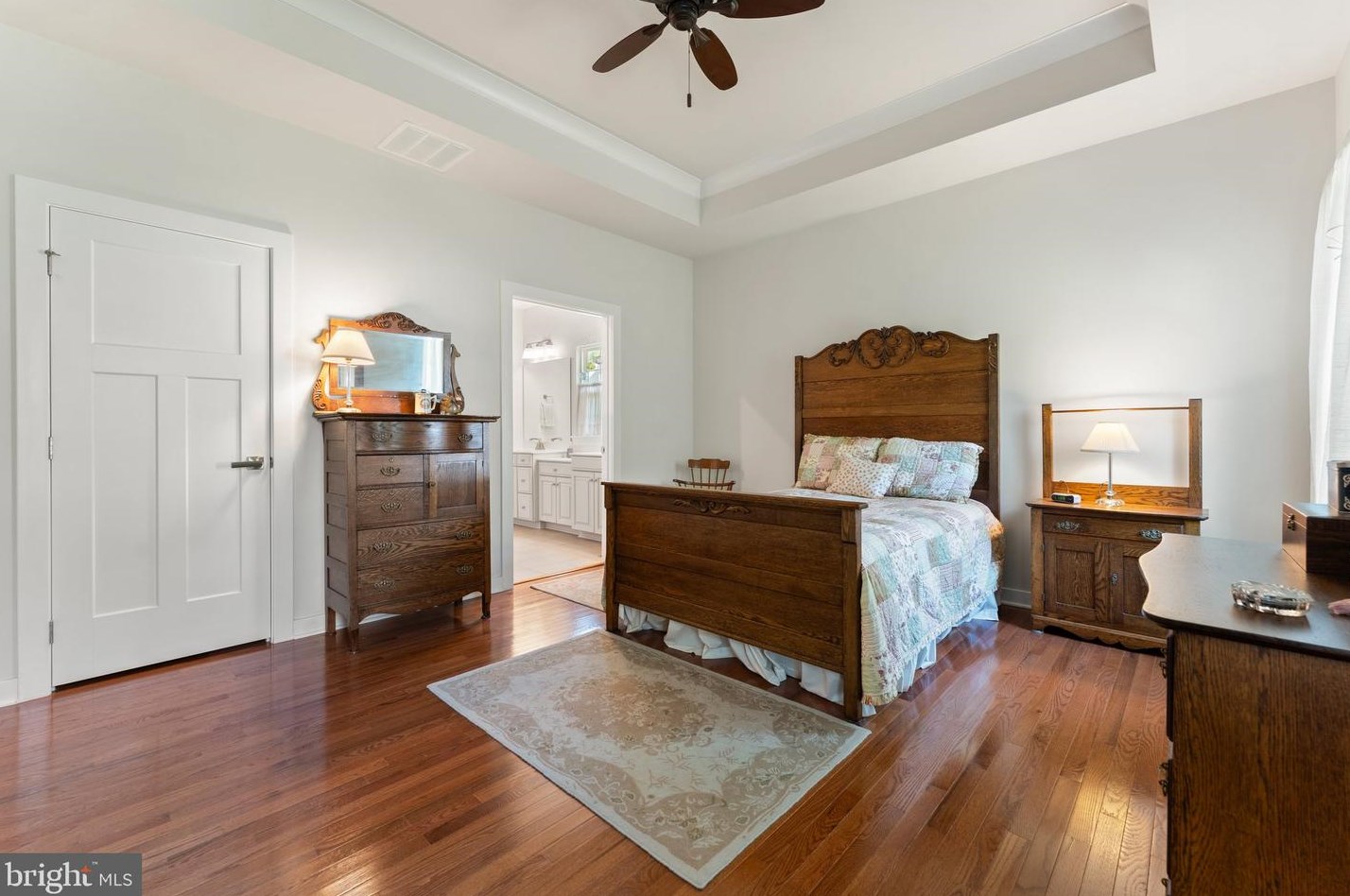 6490 Bob White Dr, Warrenton VA  20187-4705 exterior