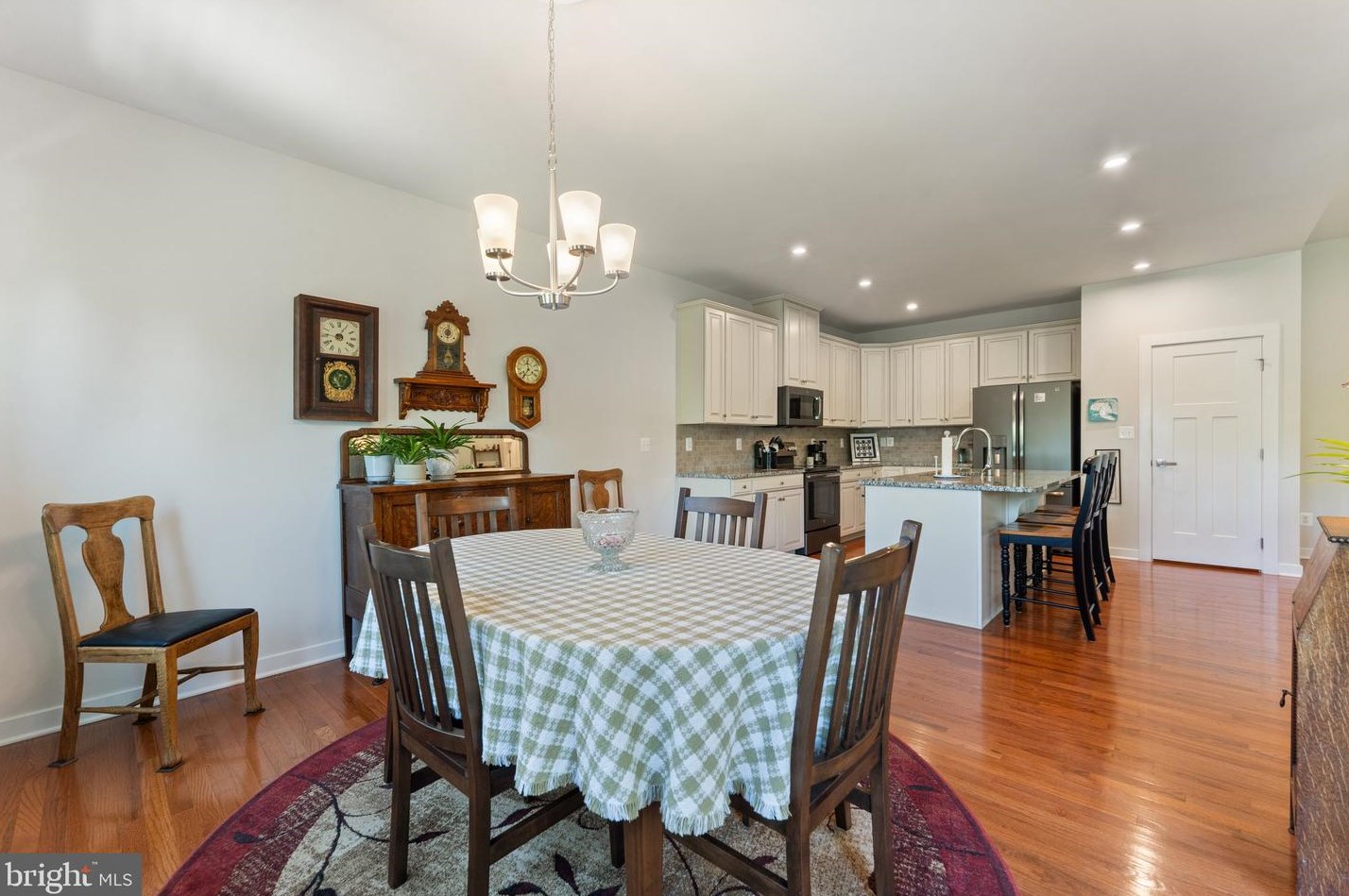 6490 Bob White Dr, Warrenton VA  20187-4705 exterior