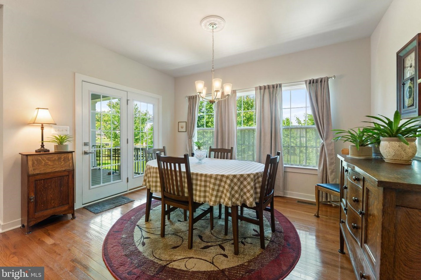 6490 Bob White Dr, Warrenton VA  20187-4705 exterior