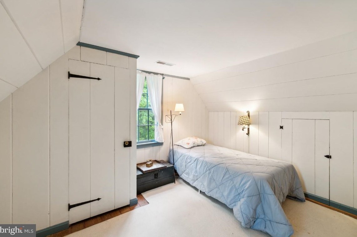 6361 Pilgrims Rst Rd, Warrenton VA  20187-2850 exterior