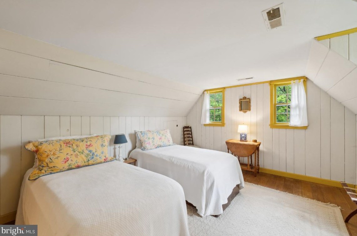 6361 Pilgrims Rst Rd, Warrenton VA  20187-2850 exterior