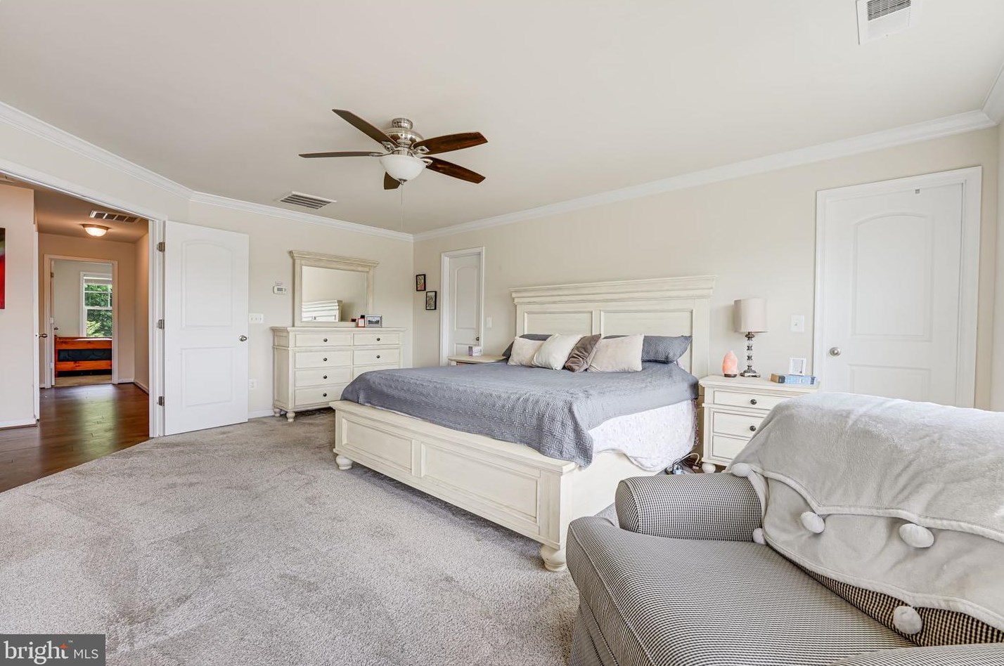 7122 Lk Dr, Warrenton VA  20187 exterior