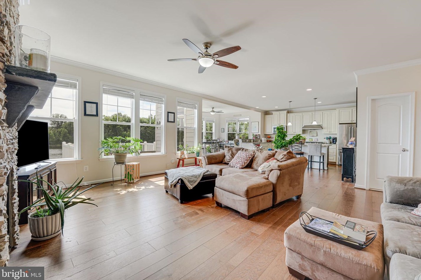 7122 Lk Dr, Warrenton VA  20187 exterior