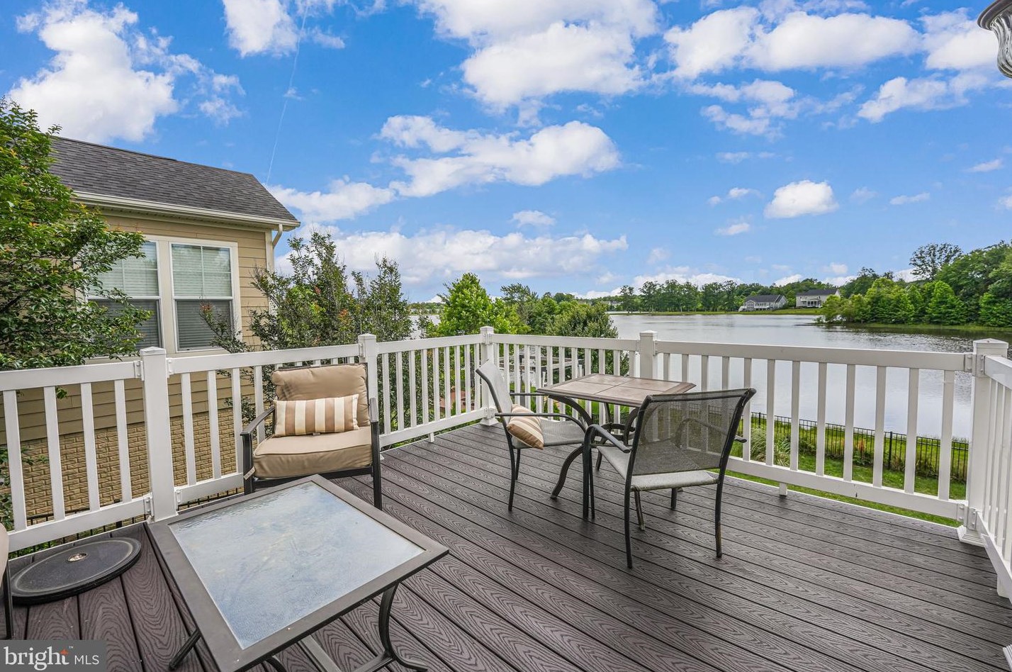 7122 Lk Dr, Warrenton VA  20187 exterior