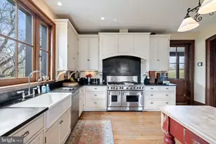 9425 Blackpond Ln, Delaplane, VA 20144 - Photo 11