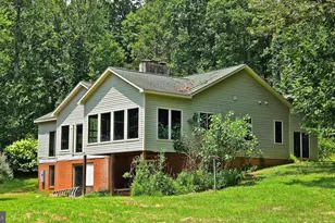 7296 Burke Ln, Warrenton, VA 20186 - Photo 3