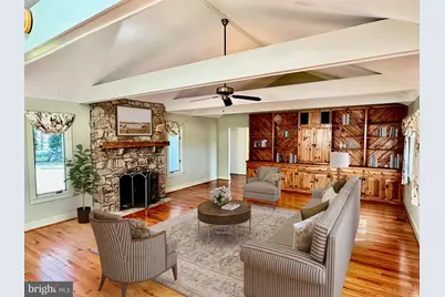 7038 Beaconsfield Lane, Warrenton, VA 20187 - Photo 3