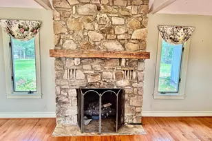 7038 Beaconsfield Ln, Warrenton, VA 20187 - Photo 5