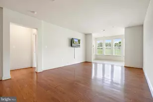 6704 Holly Farm Ln, Warrenton, VA 20187 - Photo 3