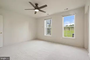 6704 Holly Farm Ln, Warrenton, VA 20187 - Photo 15