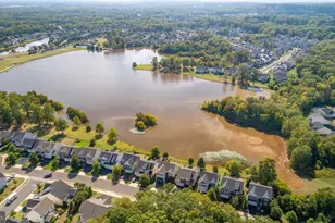 7116 Lake Dr, Warrenton, VA 20187 - Photo 5