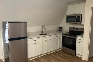 380 Broadview Ave, Warrenton, VA 20186 - Photo 3