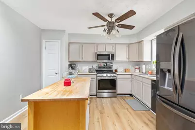 10346 Groves Farm Road, Midland, VA 22728 - Photo 9