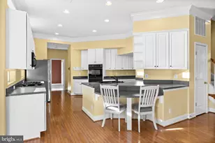 4022 Von Neuman Cir, Warrenton, VA 20187 - Photo 17